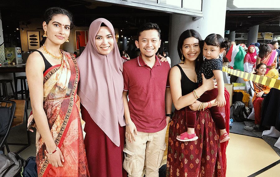 Snehaa Suresh, Andini Endah Pratiwi, and Zaki Fitria